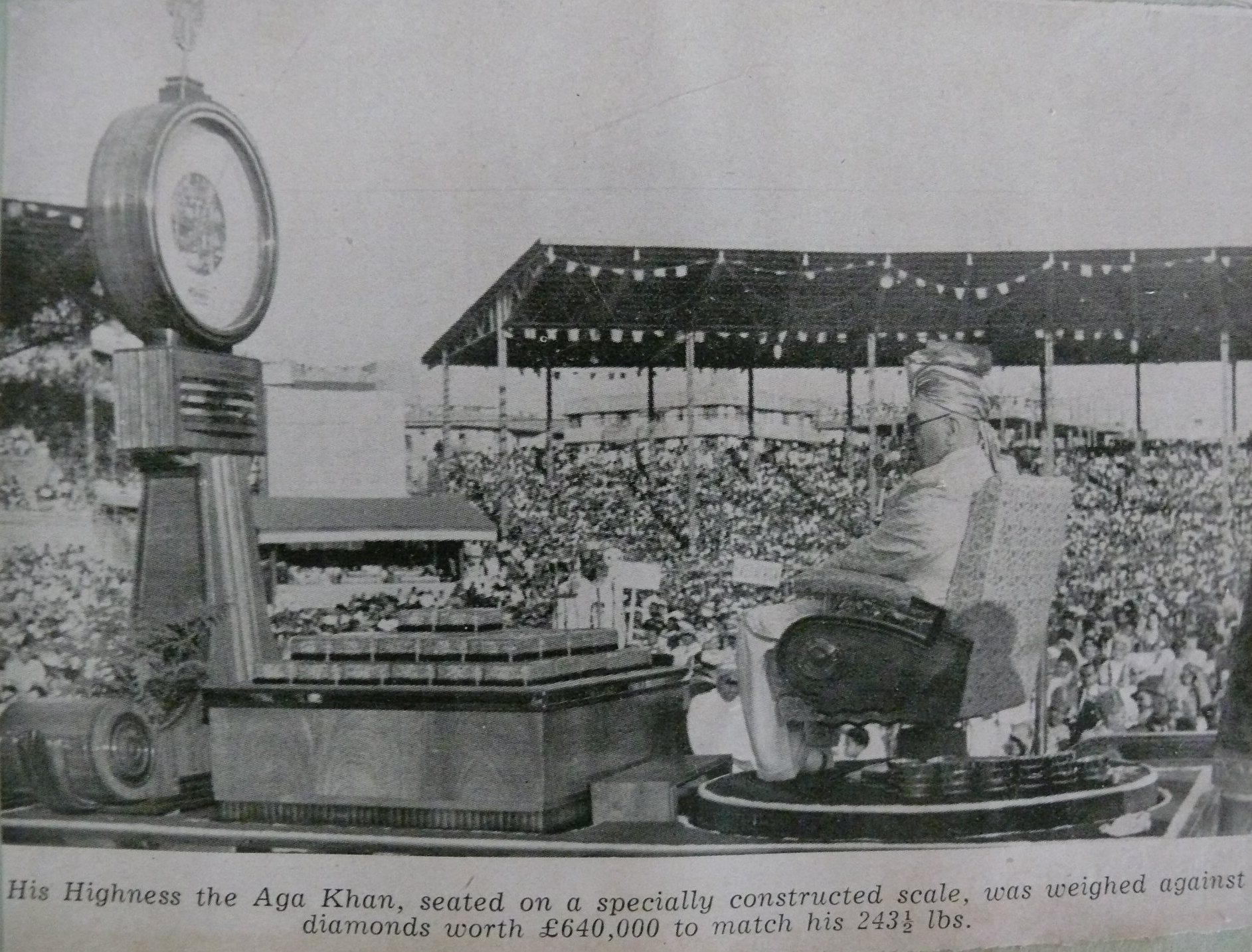 1900 2000 Noorani Family Album 0261 Aga Khan Iii Diamond Jubilee Scale