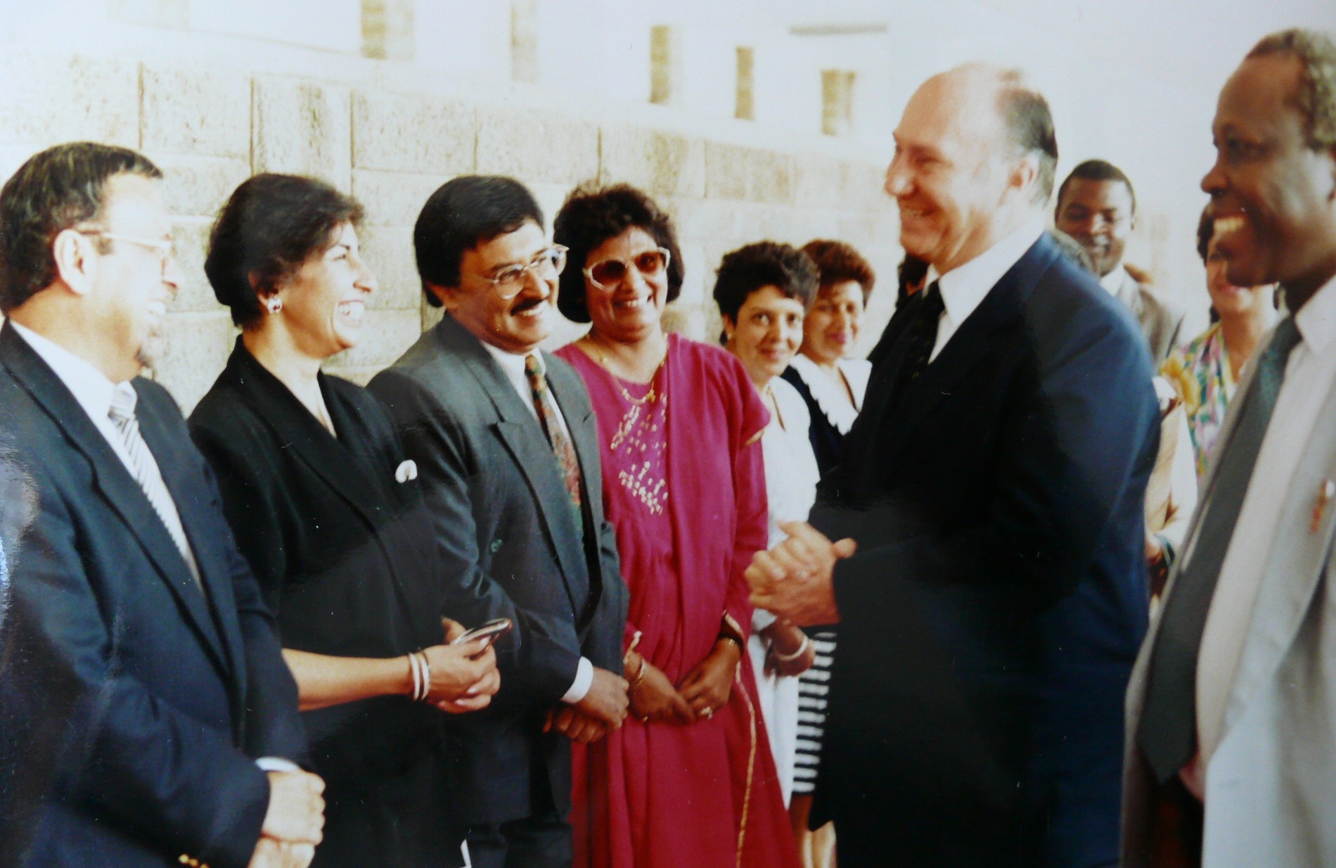 1982 10 04 Kenya Nairobi Silver Jubilee Arrival 0200