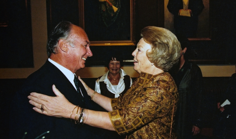 2002 09 Netherlands 38046