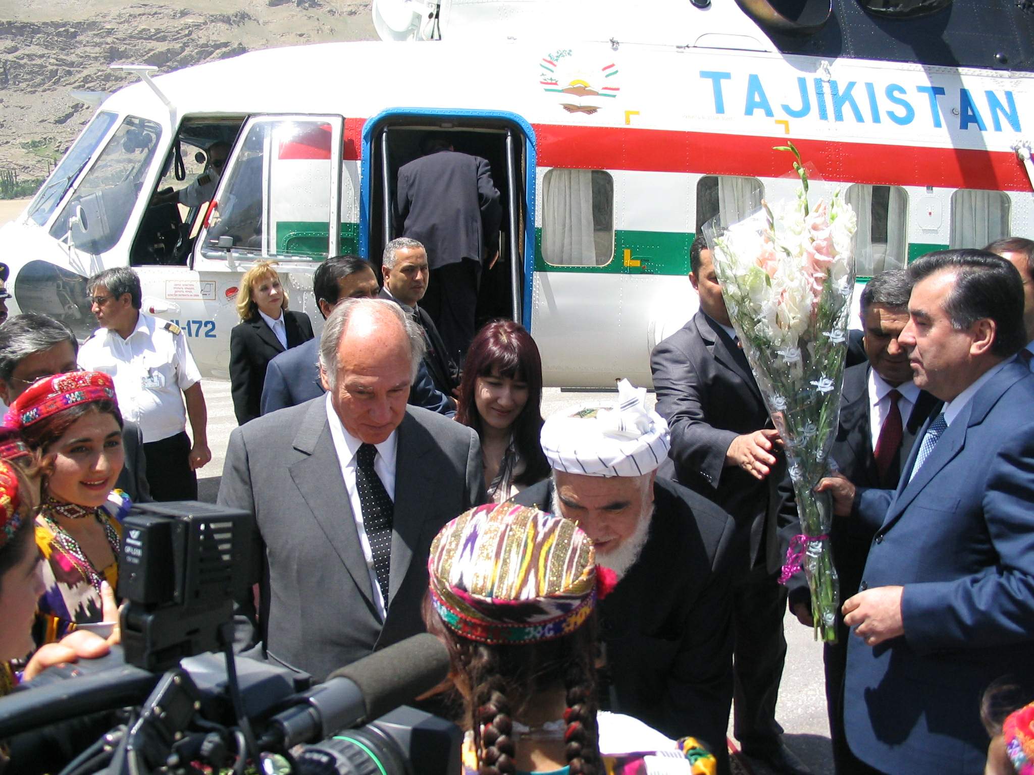 2004tajik03