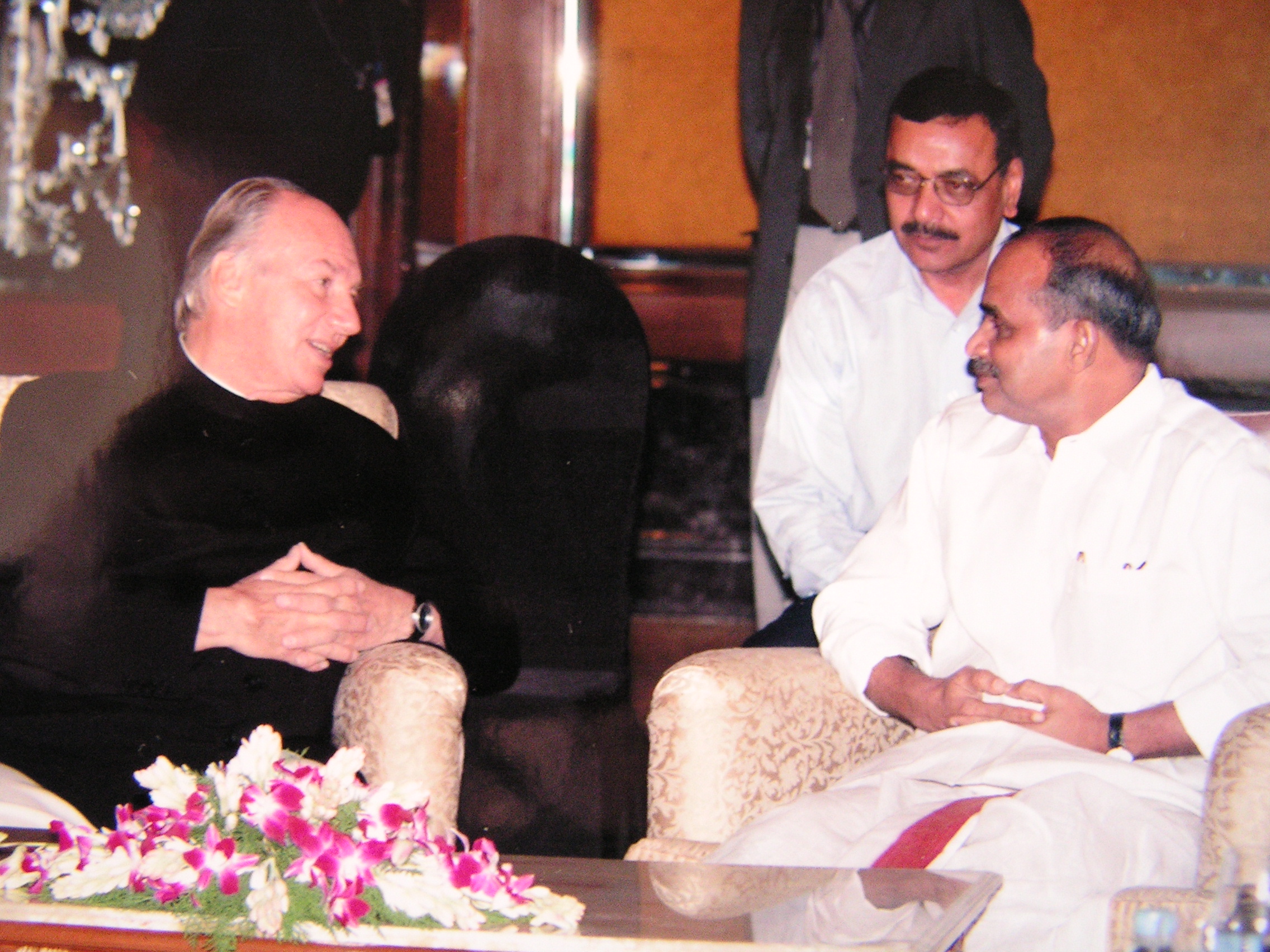 2006092xhyderabadreddy_003