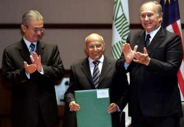 20070904reutersakaa04