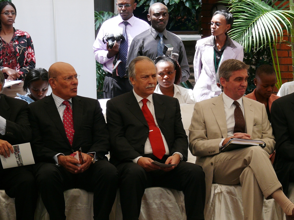 2009 01 22 Aku Dental Clinic Bhaloo 621