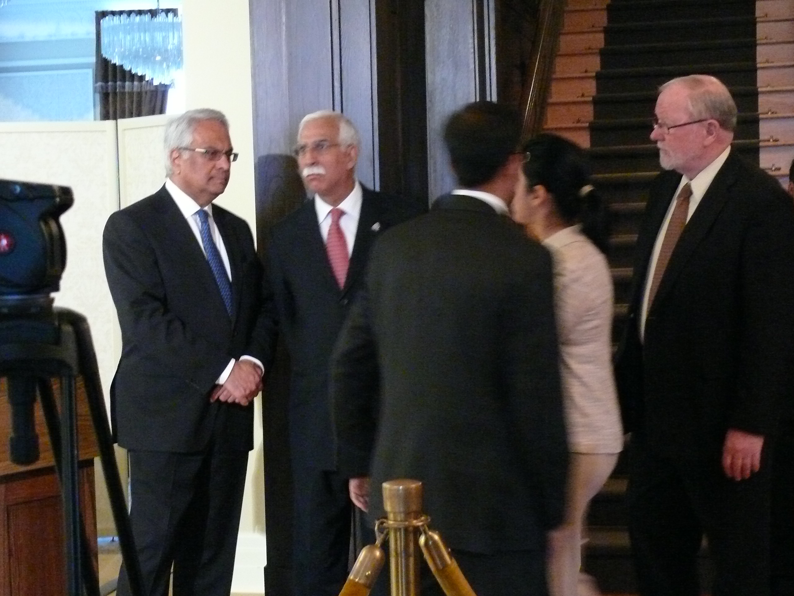 2009 06 09 Edmonton Mou Dr Tom Kessinger