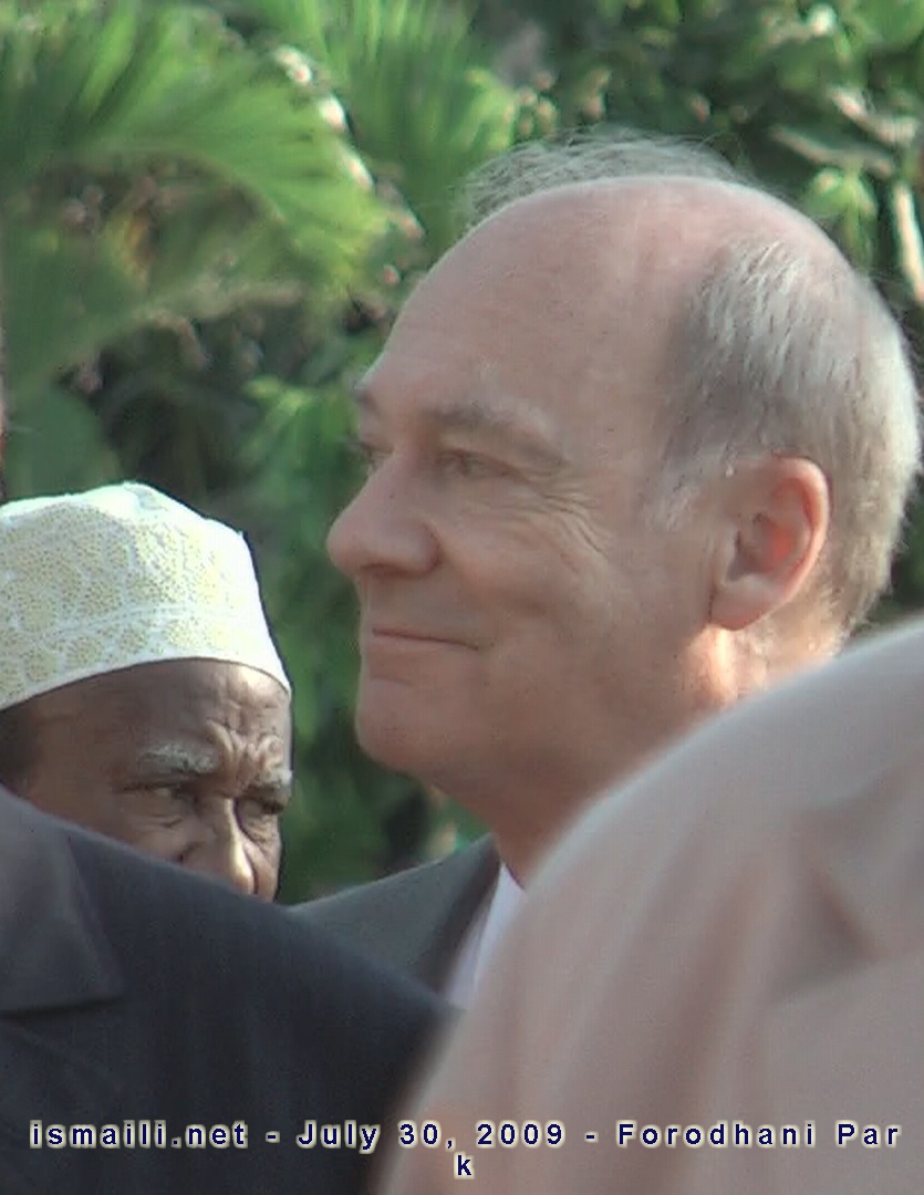 2009 07 30 Forodhani Arrival Prince Amyn 2