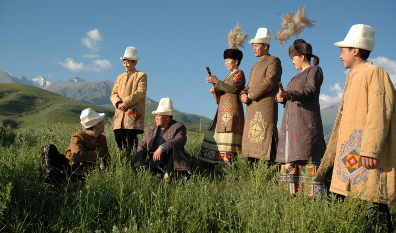 AKMICA Tengir Too 39508