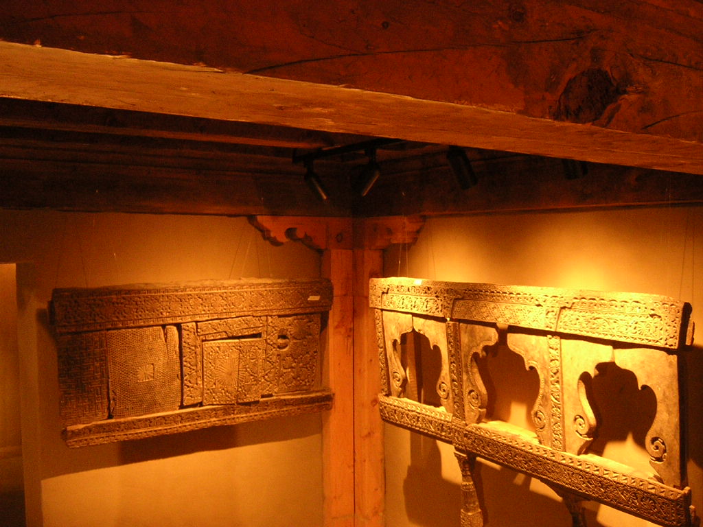 Shigar Antiques Dscn5483