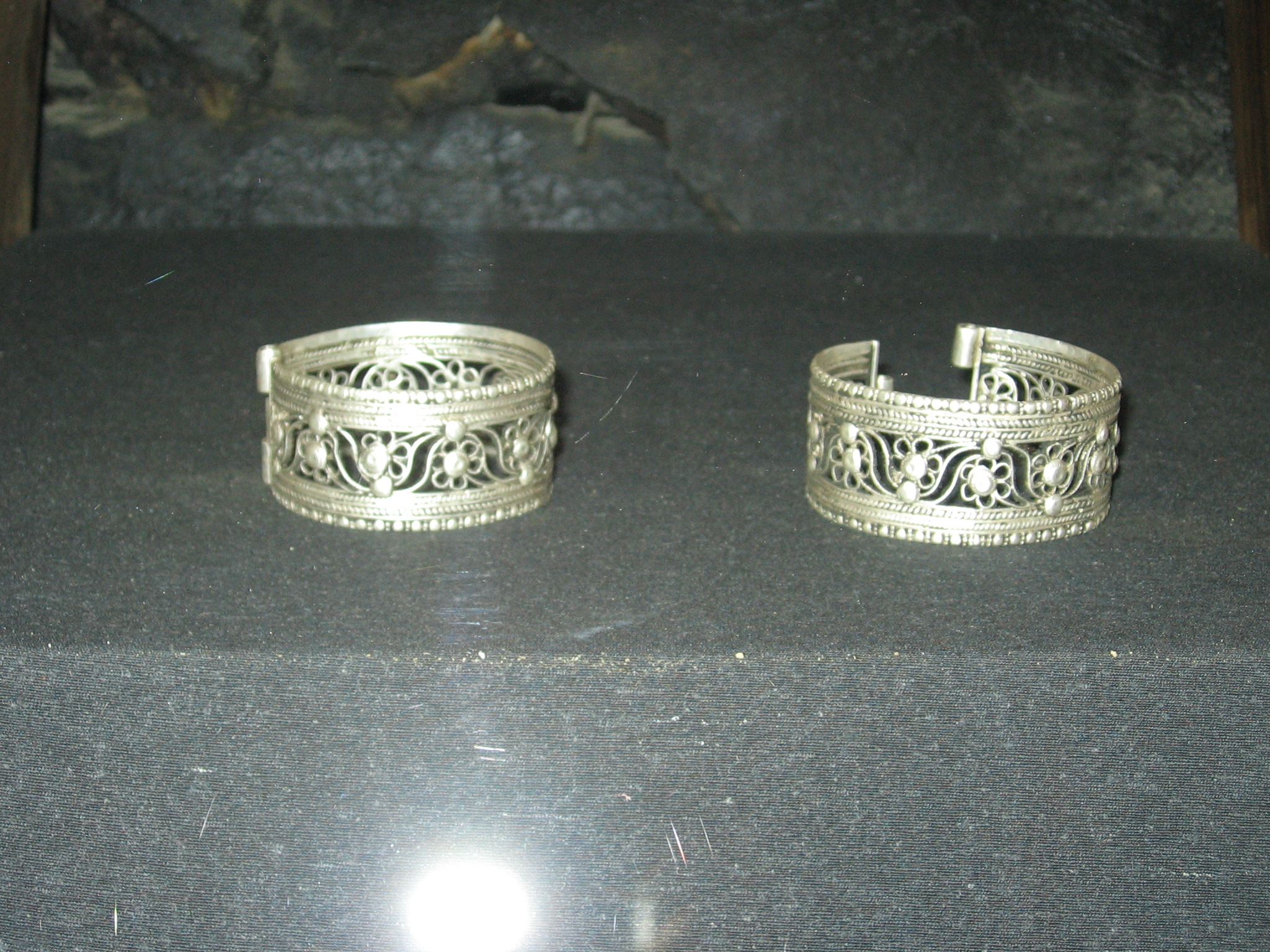 Shigar Antiques Img_0277