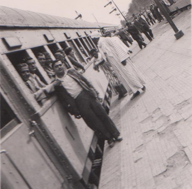 Aga Khan Iii 11 Crowd At Luxor Train Station