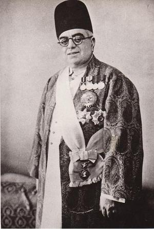 Aga Khan Iii In Full Regalia1